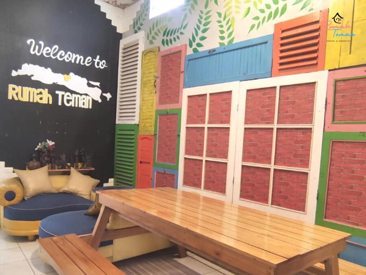 Rumah Teman Hostel Semarang Esterno foto