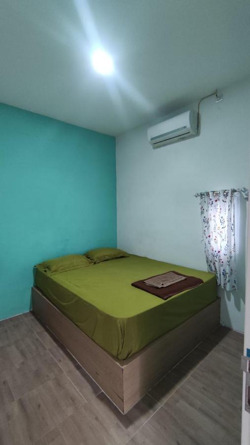 Rumah Teman Hostel Semarang Esterno foto